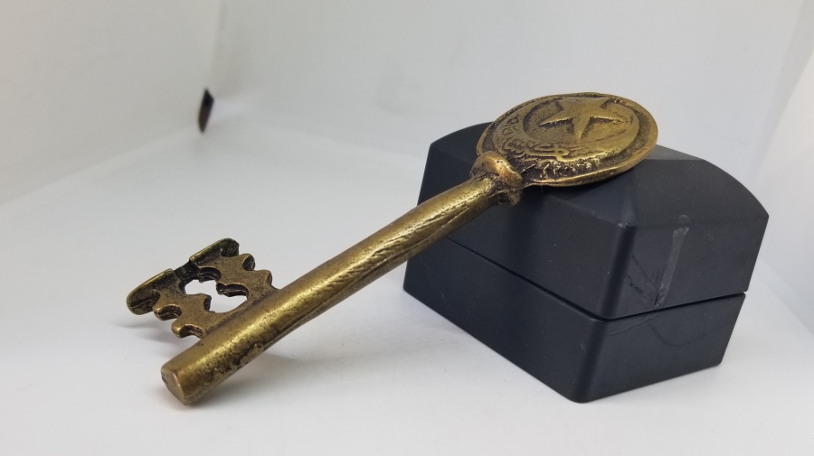 BRONZ DÖKÜM DEKORATİF ANAHTAR