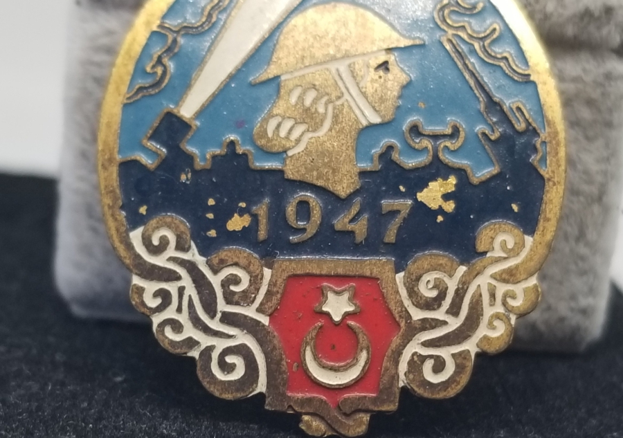 NADİR TİPTE 1947 TARİHLİ MİNELİ HAVACI BRÖVESİ