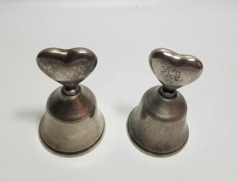 İKİ ADET METAL UŞAK ZİLİ